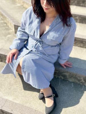 癒し系美巨乳奥様♪
